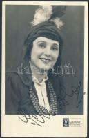 Gere Lola (1901-1967) operaénekesnő aláírt fotólapja, Vajda M. Pál, 14x9 cm.