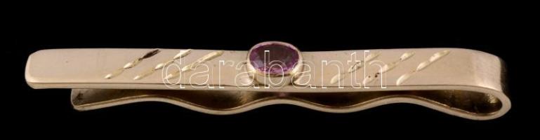 Ezüst(Ag) nyakkendőtű ametiszt díszítéssel, jelzett, br: 5,7 g