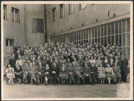 1948-1949 MDP központi hathónapos pártiskolája 1948/49, fotó, feliratozva, 22,5×24 cm