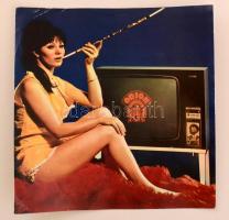 cca 1960-1970 Színes Orion reklámplakátok, 6 db, némelyiken gyűrődéssel, 33x33 cm