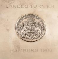 1966 Landes-Turnier Hamburg ezüst (Ag.) tál, érem berakással, jelzett, d: 14 cm., nettó: 166.4 gr