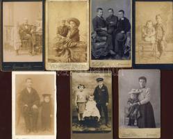 Gyermekek 7 db keményhátú fotó az  1800-as évekből