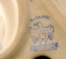 Aquincumi akt, kézzel festett, jelzett, apró kopásnyomokkal, m: 22,5 cm