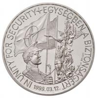 1999. "NATO csatlakozás" Ag emlékérem díszdobozban, tanúsítvánnyal (28,49g/0,925/38,61mm) ...