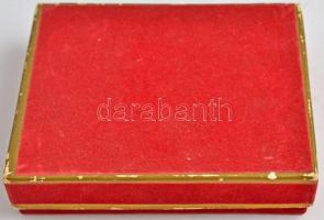 1975. "1900-1975 MMG Automatika Művek" vállalati Br plakett a 75. évfordulóra, díszdobozba...