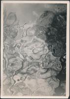 cca 1932 Kinszki Imre (1901-1945): Tükröződés, pecséttel jelzett vintage fotóművészeti alkotás, egyik sarkán apró hiánnyal, 18x13 cm