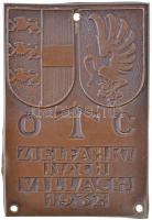 Ausztria 1932. " ÖTC - Österreichischer Touring-Club" Cu autóplakett (75x50mm) T:2 hajlított, lyukasztott  Austria 1932. " ÖTC - Österreichischer Touring-Club" Cu car plaque (75x50mm) C:XF curved, three holes for hanging purposes