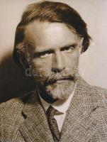 cca 1939 Kodály Zoltán zeneszerző, vintage fotóról készült másolat, mai nagyítás, 14,5x11 cm