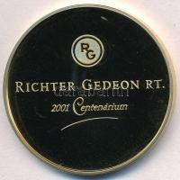 Kósa István (1953-) 2001. "Richter Gedeon RT. 2001 Centenárium / Egészséges fejlődés a jövő nemzedékéért - Aszklépiosz" aranyozott fém emlékérem díszdobozban (42,5mm) T:PP