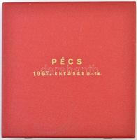 1976. "Hatszáz éves a magyar felsőoktatás 1367-1967" Zsolnay kerámia emlékplakett eredeti ...