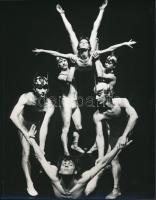 cca 1984 A Győri Balett Totem című előadásának egy jelenete, vintage fotó, 23x18,5 cm