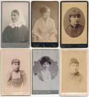 cca 1880-1900 Vegyes női portrék, keményhátú kabinetfotók különböző magyar fényképészek műtermeiből,...