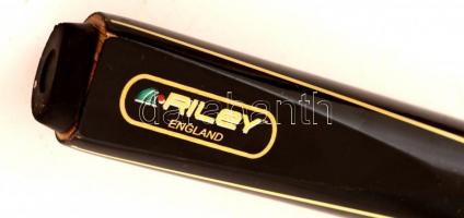 Riley John Higgins snooker dákó, apró karcolásokkal, két részben, h:73 cm (2×)