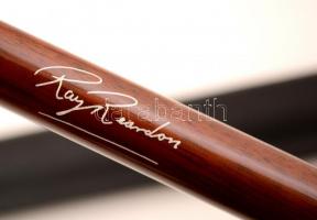 BCE Ray Reardon snooker dákó, két részben, eredeti tokjában, h:75 cm (2×)