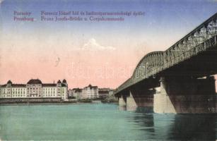 Pozsony, Pressburg, Bratislava; Ferenc József híd, hadtestparancsnoksági épület / bridge, Army Headquarters (kopott sarkak / worn corners)