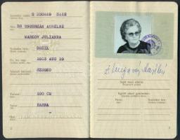 1989 "Kishatár" útlevél Jugoszláviába, Magyar Népköztársaság által kiállítva, pp.:44, 14x1...