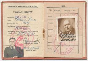 1945 Tagsági könyv, Magyar Kommunista Párt, sok bélyeggel, 10x7cm