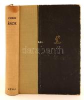 Stefan Zweig: Ámok. Fordította Újváry Lajos. Budapest, 1946, Révai. Kiadói picit foltos, picit kopott félvászon kötés. Jó állapotban.