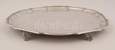 Ezüst (Ag.) talpas tálca, jelzett, kalapált, mesterjeggyel (T), d:32 cm, nettó: 928 g