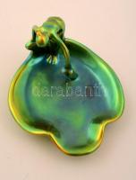 Zsolnay eozin mázas asztali kínáló korsót merítő nő jelenettel, hibátlan, jelzett, 15x10 cm