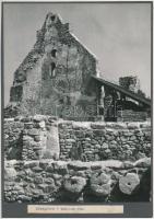 A kővágóörsi templomrom, fotó, kartonra ragasztva, feliratozva, 22×16 cm