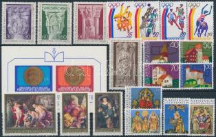 1975-1976 Kis összeállítás: 19 klf bélyeg sorokkal + 1 blokk, 19 stamps + 1 block