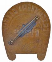 ~1910. "M.L.E. (Magyar Lovar Egylet) - Versenytéri Ellenőr" zománcozott Br jelvény, hátold...