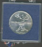 1975. 200Ft Ag "Felszabadulás" T:BU Eredeti MNB plasztiktokban!