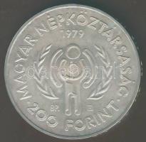 1979. 200Ft Ag "Nemzetközi gyermekév" T:BU Eredeti tokban!