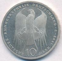 NSZK 1993J 10M Ag "Robert Koch" T:2(PP)
FRG 1993J 10 Mark Ag "Robert Koch" C:XF...