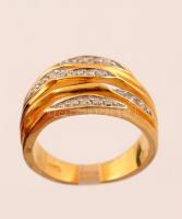Aranyozott ezüst (Ag.) gyűrű, szintetikus kövekkel, jelzett, méret:67, nettó: 5 g