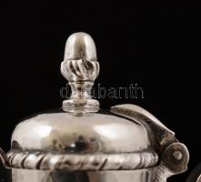 Ezüst (Ag.) zsanérfedeles kis kanna, jelzett, m:11,5 cm, nettó:163 g