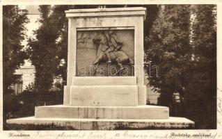 Komárom, Komárno, Radetzky emlékmű / statue (EK)