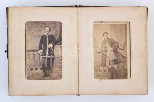 cca 1860 Nemesi és főúri családok fényképeit (36 db) tartalmazó fotóalbum különböző európai műtermek...