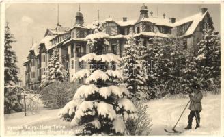 Ótátrafüred, Stary Smokovec; Nagyszálló, télen, síelő / Grand Hotel, winter, skier (EK)