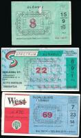cca 1990-1995 FTC üllői úti stadionjába szóló jegyek, 10 db, a jegyek egy részének hátoldalán tollal feljegyezve a meccsek és eredményeik, a széleken a kezelésből adódó szakadással, 8x15 cm. és 8x11 cm. közötti méretben.