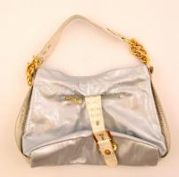 Ezüst színű női mű bőr táska, 35×28 cm