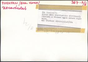 cca 1970 VIetnam Phenjan 10 db sajtófotó / VIetnam 10 town-view press photos 19x13 cm