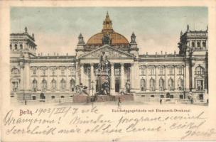 Berlin, Reichstagsgebaude mit Bismarck Denkmal / Reichstag building, statue