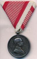 1914. "II. osztályú Ezüst Vitézségi Érem" Ag kitüntetés, fémjellel a peremen, modern mellszalaggal. Szign.: Tautenhayn T:2- patina Hungary 1914. "Silver Gallantry Medal, 2nd Class" Ag decoration, on the edge, with modern ribbon. Sign.: Tautenhayn C:VF patina NMK 133.