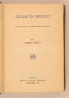 Szekfű Gyula: Állam és nemzet. Budapest, 1942, Magyar Szemle Társaság. Kiadói kissé foltos, kissé kopott borítóval félvászon kötés, kissé foltos lapszélekkel.