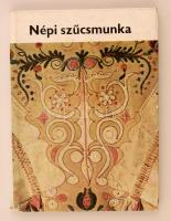 Kresz Mária: Népi szűcsmunka. Bp., 1979, Corvina (Magyar népművészet 9). Kartonált papírkötésben, jó állapotban.