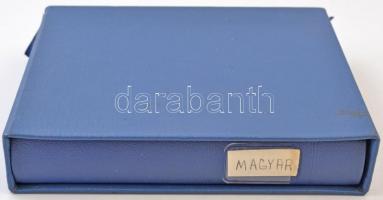 Használt, kék színű, gyűrűs érmetartó album ~240 férőhellyel, az albumban magyar fémpénzek és hamis/...