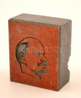 Ólom nyomóforma Lenin fejjel, 5,3×4,5 cm