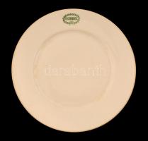 cca 1910 "Gundel" feliratú porcelán tányér, matricás, jelzés nélkül, kis kopásnyomokkal, d: 25,5 cm