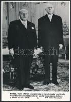 Valkó Márton franciaországi magyar nagykövet és De Gaulle, MTI fotó, feliratozva, 27×18,5 cm