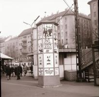 cca 1970 Budapest, Moszkva tér, 3 db szabadon felhasználható vintage negatív, 6x6 cm
