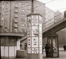 cca 1970 Budapest, Moszkva tér, 3 db szabadon felhasználható vintage negatív, 6x6 cm