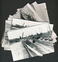 1983 Budapest, az Árpád híd és környéke, 21 db vintage fotó feliratozva, Karai S. felvételei, 10x15 cm