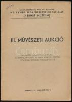 1946 III. Művészeti Aukció. Különböző magángyűjteményekből: festmények, metszetek, szobrok, könyvek, kéziratok, ezüstök, szőnyegek, bútorok, porcellánok...stb. Budapest, 1946, Mű és Régiségkereskedelmi Vállalat. Kiadói papírkötés, ceruzás bejegyzésekkel, egyébként jó állapotban.